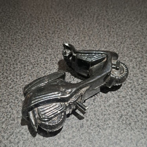 Vintage metal Vespa scooter miniature like new, 11cm