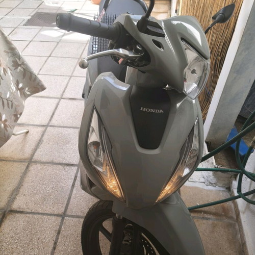 Honda Vision 110 σαν καινούργιο σκούτερ βενζίνης 2026