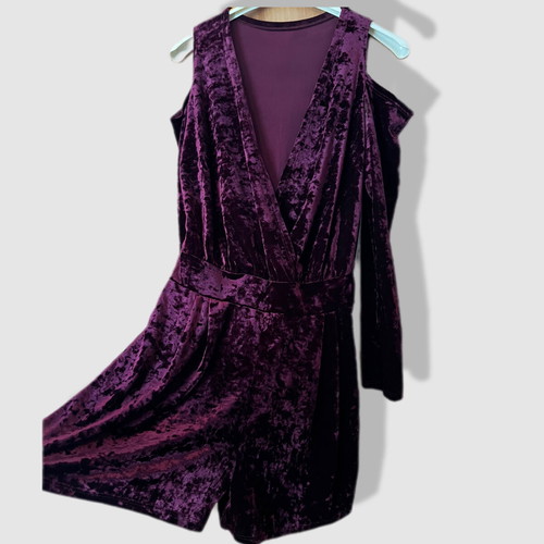 Velvet playsuit like new, purple, size M