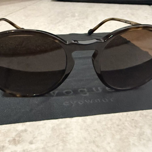 Vogue unisex eyeglasses tortoiseshell like new, brown