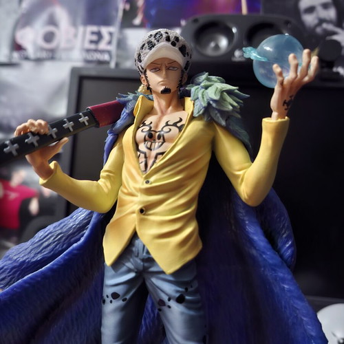Trafalgar Law action figure like new, 25 cm tall, with RGB LED
