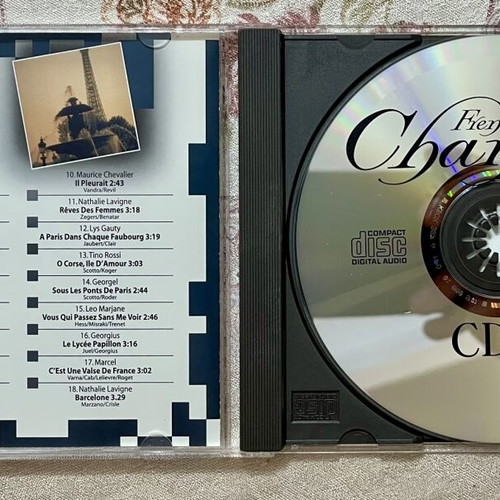 French Chansons 3 CD box set like new, 1998