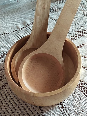 Wooden salad set new with bowl and spoon fork