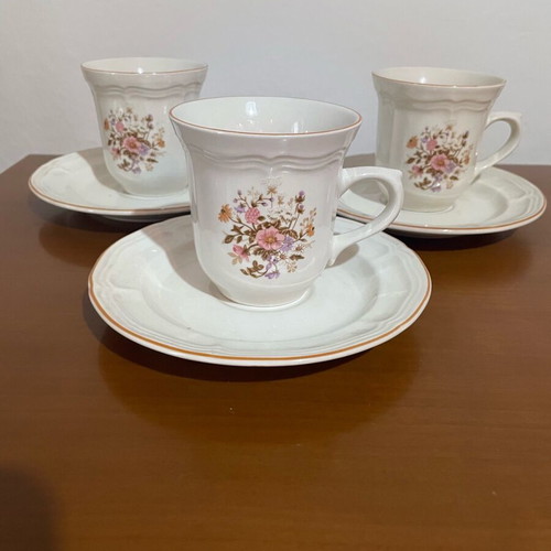 Mugs with saucers like new, set of 3, beige