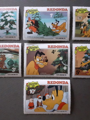 Redonda Walt Disney Pluto's Christmas Tree 1981 Stamp Set mint