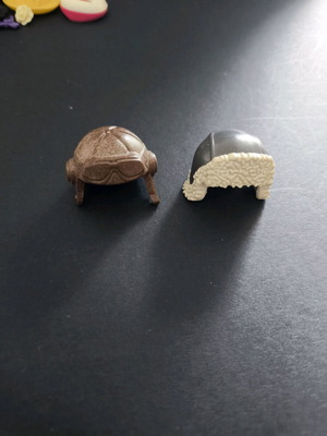 Playmobil συλλεκτικά καπέλα σαν καινούργια