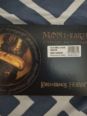Lord of the Rings Cave Dragon figure new