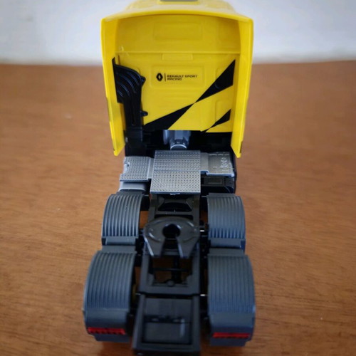 Μινιατούρα Herpa Renault T tractor 6×2 1:87 καινούργιο