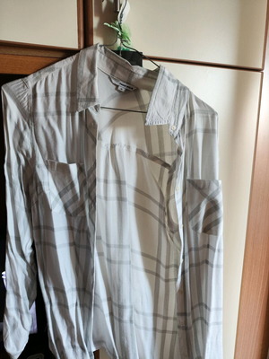 Striped shirt in very good condition, size M