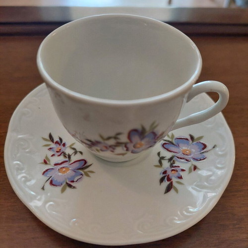Vintage porcelain coffee cup set like new, 4 pieces