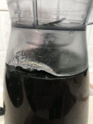 Philips blender used, fully functional with plastic damage