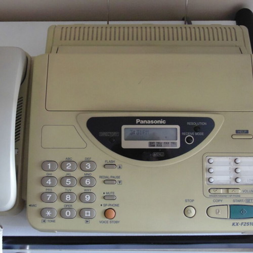 Panasonic KX-F2510 fax machine like new with manual