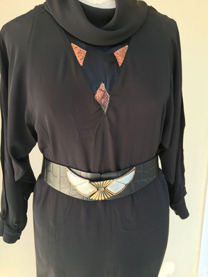 Women's vintage leather belt used, black, length 95 cm