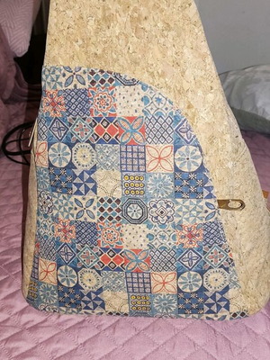 Women's backpack bag like new with 3 compartments and patterns