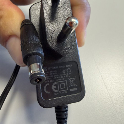 Power adapters 8 pieces 12 volt like new