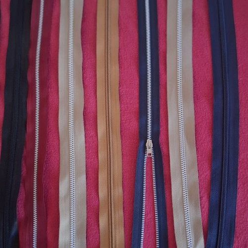 Zippers new, various colors and sizes 10-70 cm