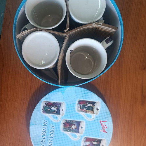 Vidal Europa Christmas Mug Set of 4 vintage, new in box