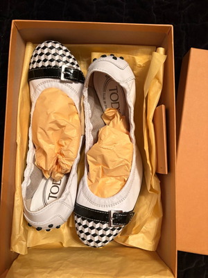Tod's white and black leather ballerinas like new, size 36