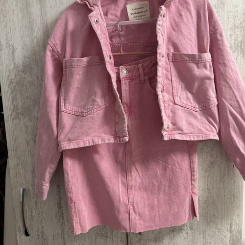 Stradivarius pink denim set like new, size XS