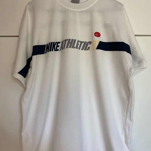 Nike T-shirt
