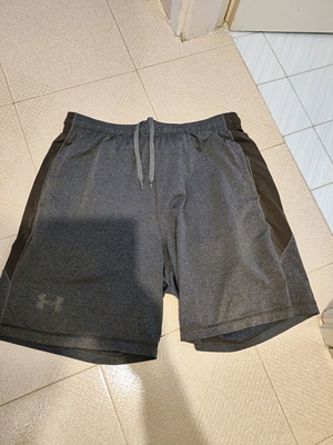 Σορτσάκι Under Armour μεταχειρισμένο, large, γκρι