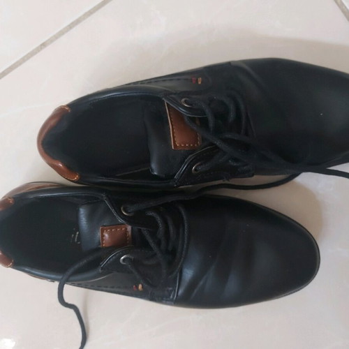 Boys' black scarponi shoes like new, size 37