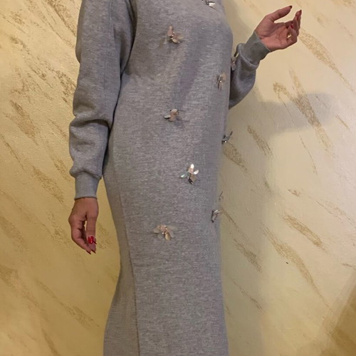 Edited dress sweatshirt with sequins new, size L