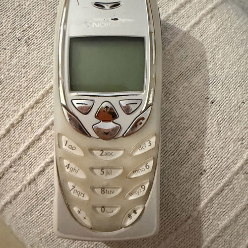 Nokia 8310 μεταχειρισμένο, χωρίς μπαταρία, άσπρο