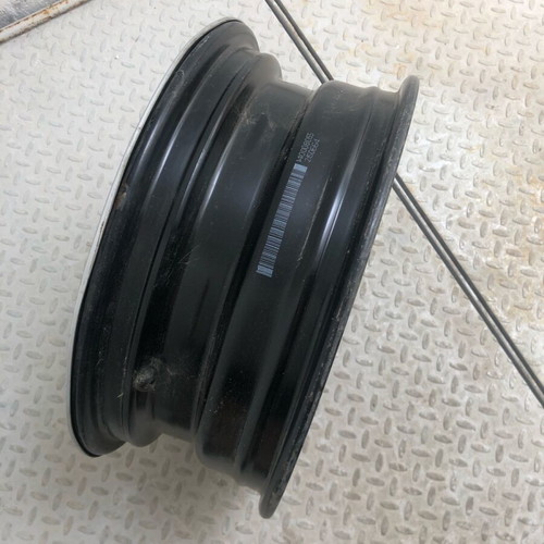 Toyota Yaris rims with hubcaps like new, very good condition