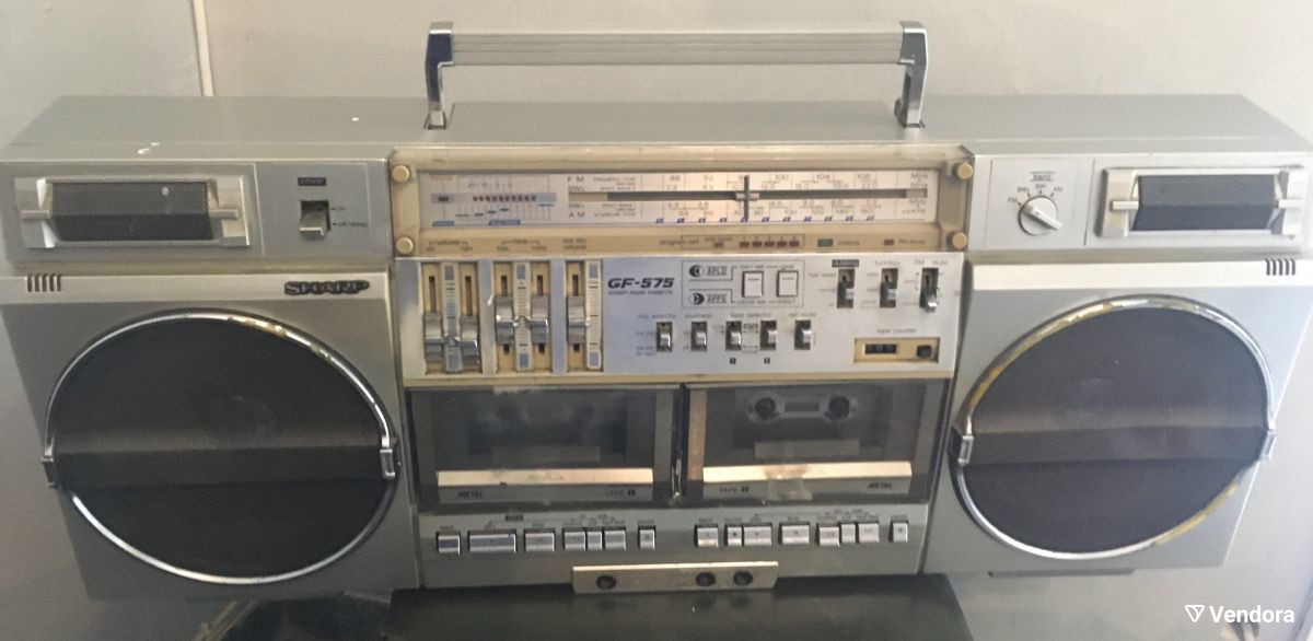 Sharp GF 575 Boombox употребяван, за… - € 160,00 - Vendora.bg