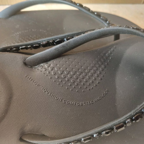 Fitflop iQushion Multi-Crystal Ergonomic Flip-Flops size 37, new, black