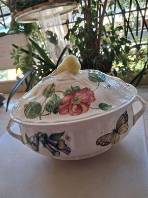 Villeroy Boch soup tureen used, 27x20x20 cm