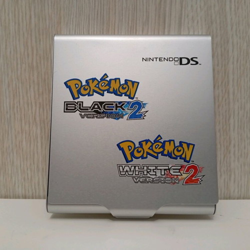 Nintendo DS Pokemon Black White Version 2 double game case metallic inox like new