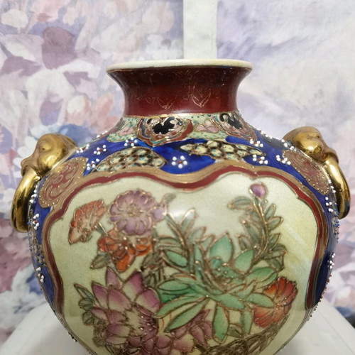 Satsuma handmade Chinese vase used