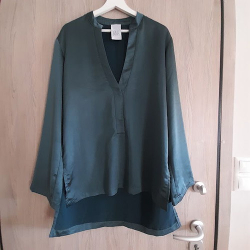 Lotus Eaters blouse size M turquoise like new