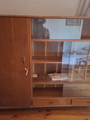 Βιτρίνα vintage μεταχειρισμένη με αποθηκευτικό χώρο
