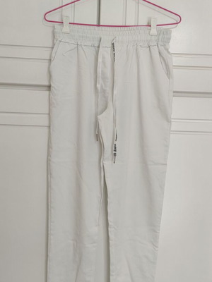 Bei Bei Fashion white pants like new, size S