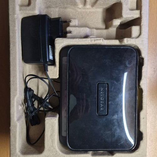 Netgear N300 DSL Modem Router used