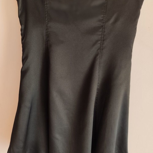 Black satin dress with corset bust and lace ruffles, Gothic style