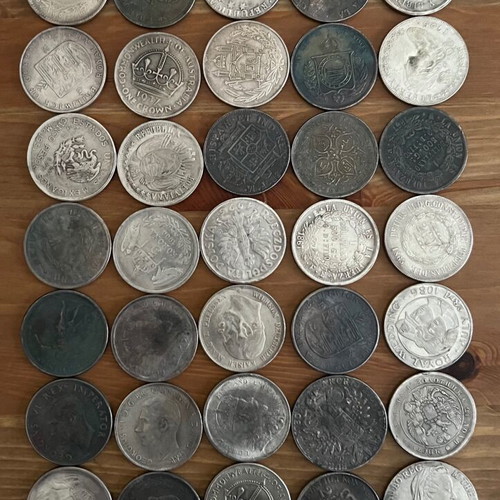 Collection of 41 coins like new, pack