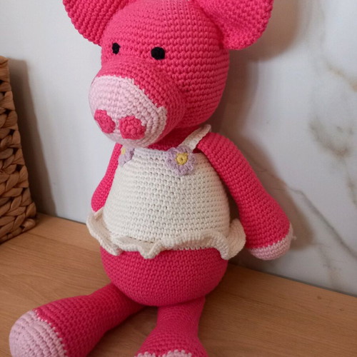 Amigurumi knitted pig handmade, new, cotton yarn