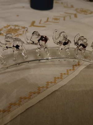Decorative elephants like new