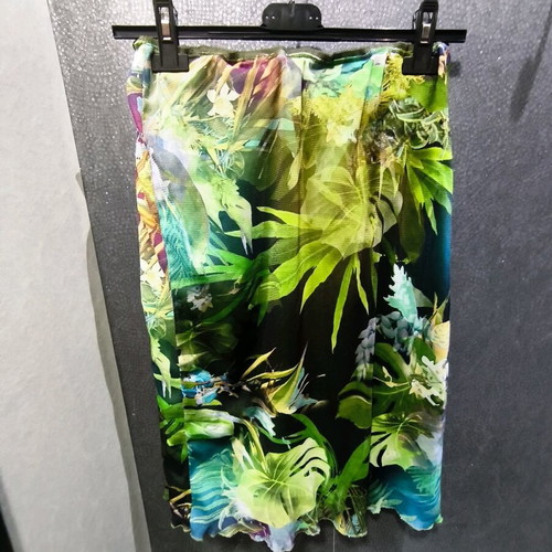 Bianca colorful knee-length skirt like new, elastic waist