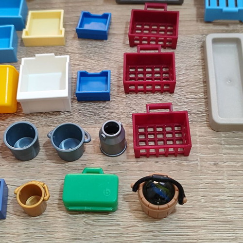 Playmobil baskets, buckets and chests set used