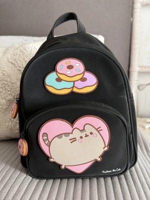 Pusheen children's backpack like new, black