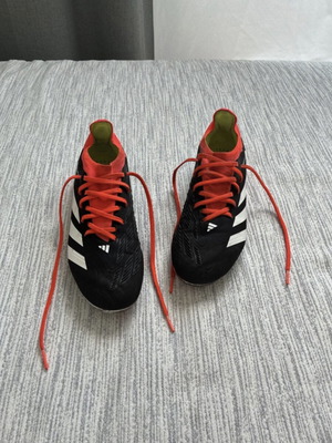 Adidas Predator Pro FG football boots, size 41 1/3, black and red