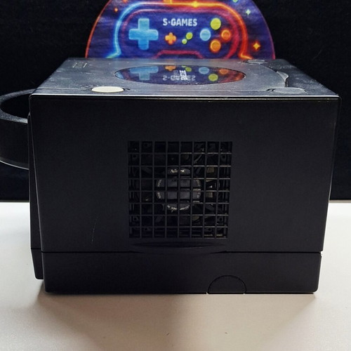 Nintendo GameCube Black PAL Model with 2 Controllers used