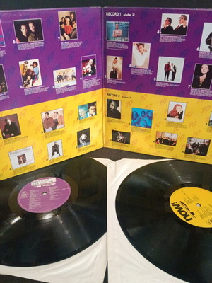 Now 19 vinyl record used, pop, in good condition