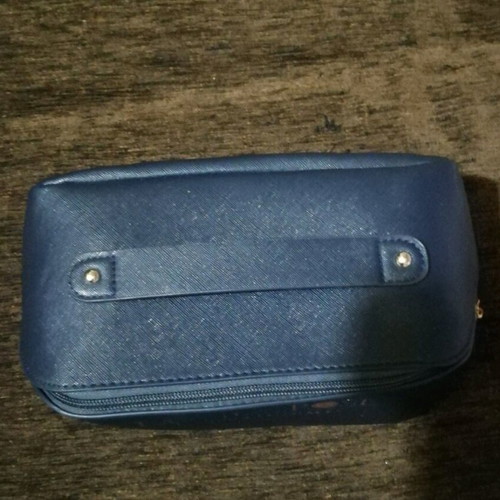 La vie en rose toiletry bag like new