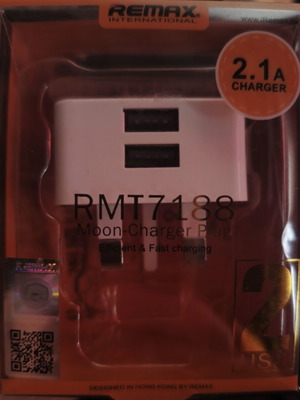 Remax charger with 2 USB ports, type G